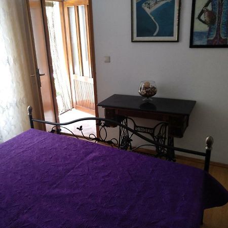 Apartment Romic Omis Bagian luar foto