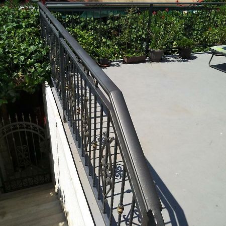 Apartment Romic Omis Bagian luar foto