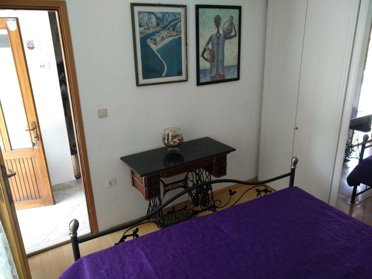 Apartment Romic Omis Bagian luar foto